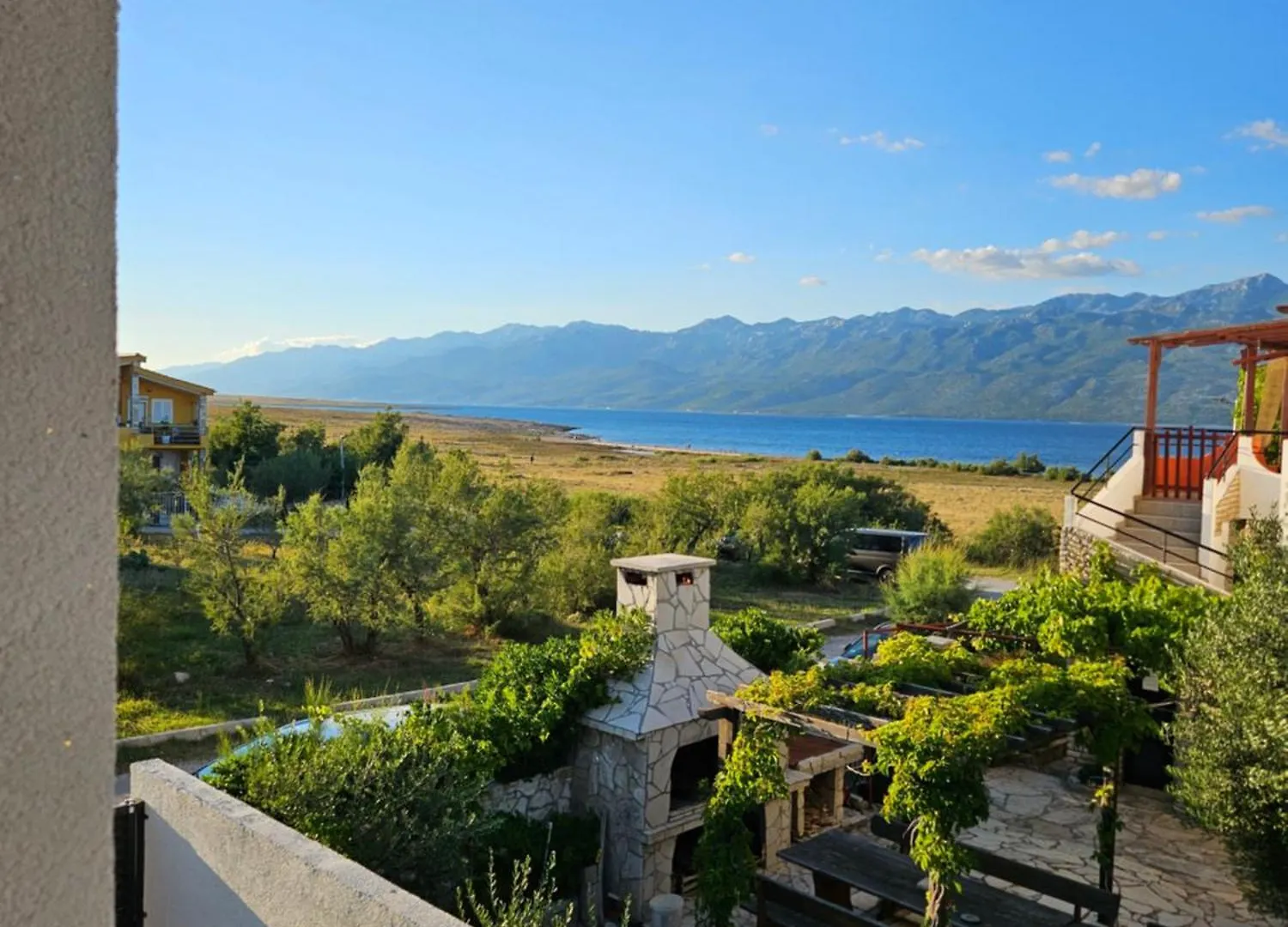 Villa Izziy By The Beach With A Sea View And Heated Pool Ražanac