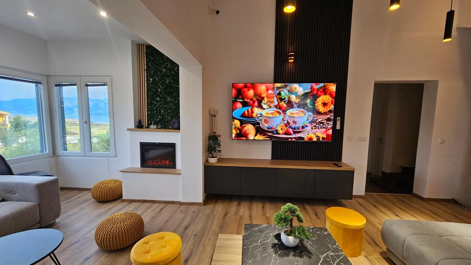 Villa Izziy By The Beach With A Sea View And Heated Pool Ražanac